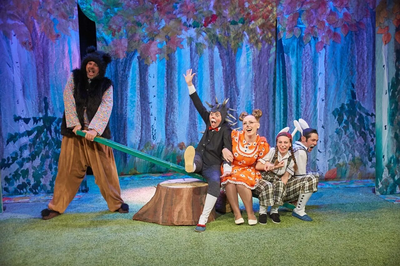 Театр знак череповец. Молодёжь в спектаклях. Магический театр. Театр для детей и молодежи череповец. Садко театр рюминой.