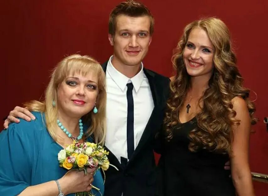 Сын актрисы руденко. Любовь руденко и анатолий руденко. Любовь и анатолий руденко. Мама анатолия руденко. Анатолий руденко с мамой.