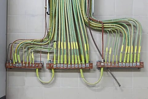 Полоса заземления желто зеленая