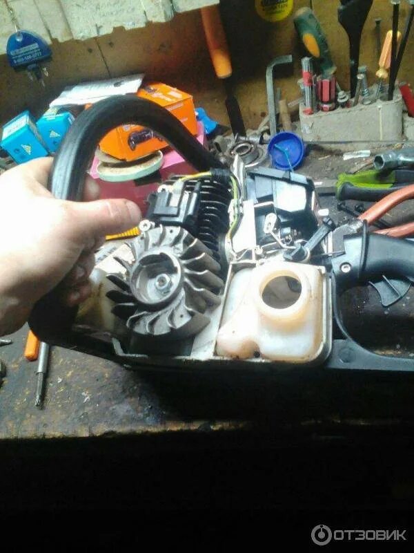 Сколько оборотов у бензопилы. Бензопила не тянет в резе. Обороты штиль 250. Бензопила stihl 180 заводится и глохнет. Штиль 180 карбюратор холостой большой.