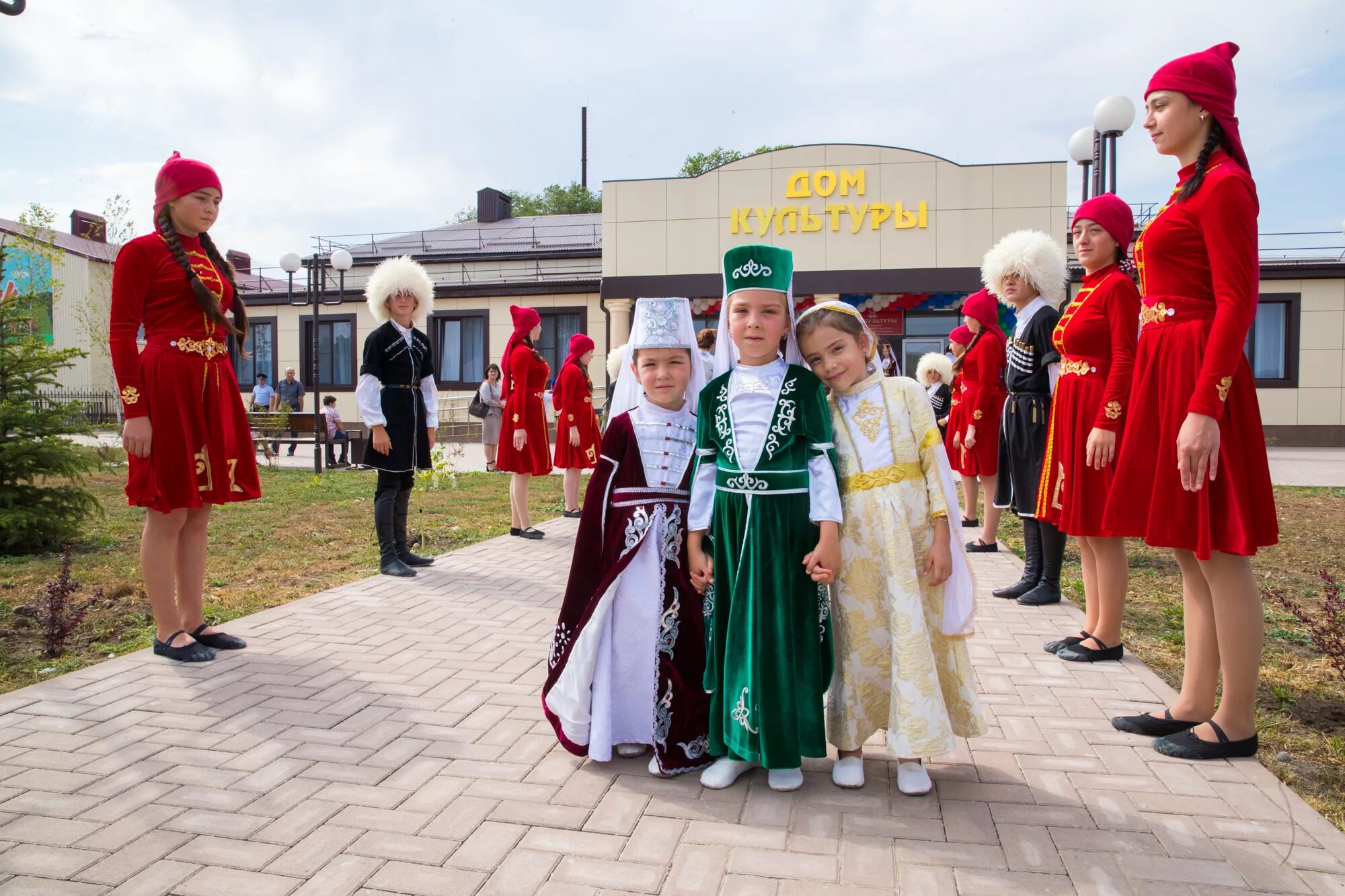 Поселок черкесск. Село Учкекен Карачаево-Черкесская. Черкецк Карачаево Черкесия Черкесск. Карачаево Черкессия Койдан. Адыге-Хабльский район Карачаево Черкесия.