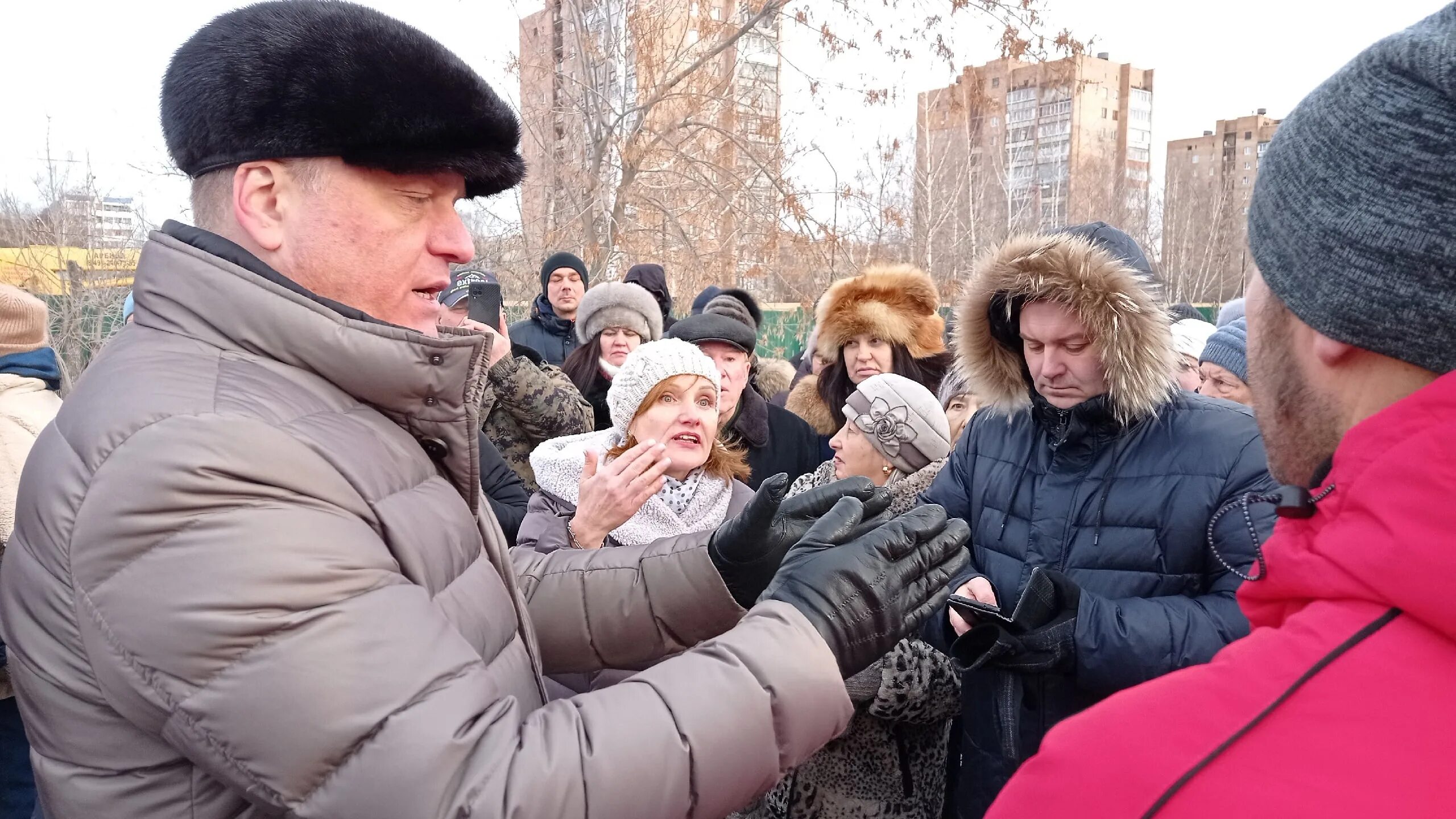 Комсомольский парк пикет в Рязани. Пикет на стройке. Пикет на Новаторов Рязань. Пикет у Комсомольского парка 21 января фото. Дом 2 21 02.2024