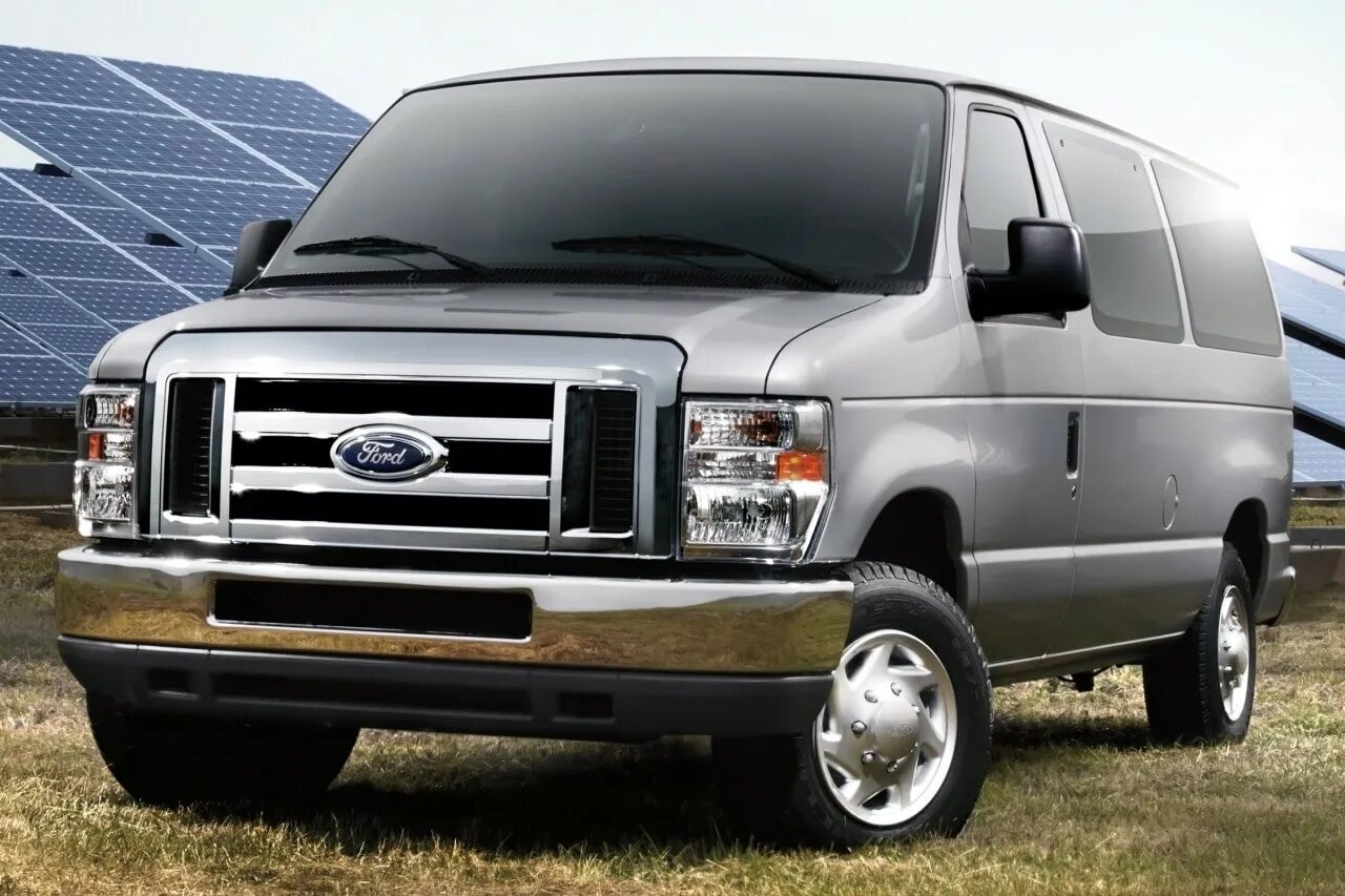 Форд куплю в магазине. Форд е Сериес. Ford e250. Ford 250. Ford e-Series van.