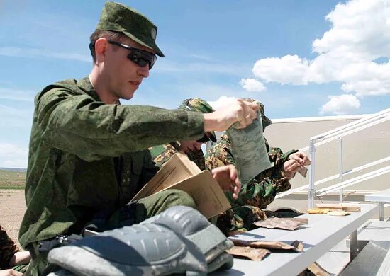 Зелёные береты армии США. Военные вместе. Подготовка зеленых беретов. Совместные учения военнослужащих 1980.