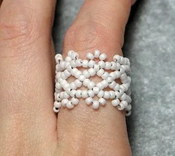Колечки из бисера черный