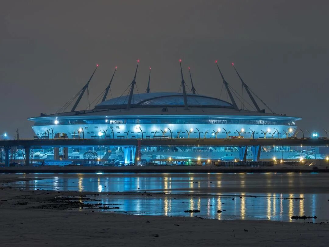 Вместимость стадиона зенит. Крестовский остров Зенит Арена. Стадион в Питере на Крестовском острове. Стадион Зенита на Крестовском острове. Зенит арены в Санкт-Петербурге Крестовский остров.