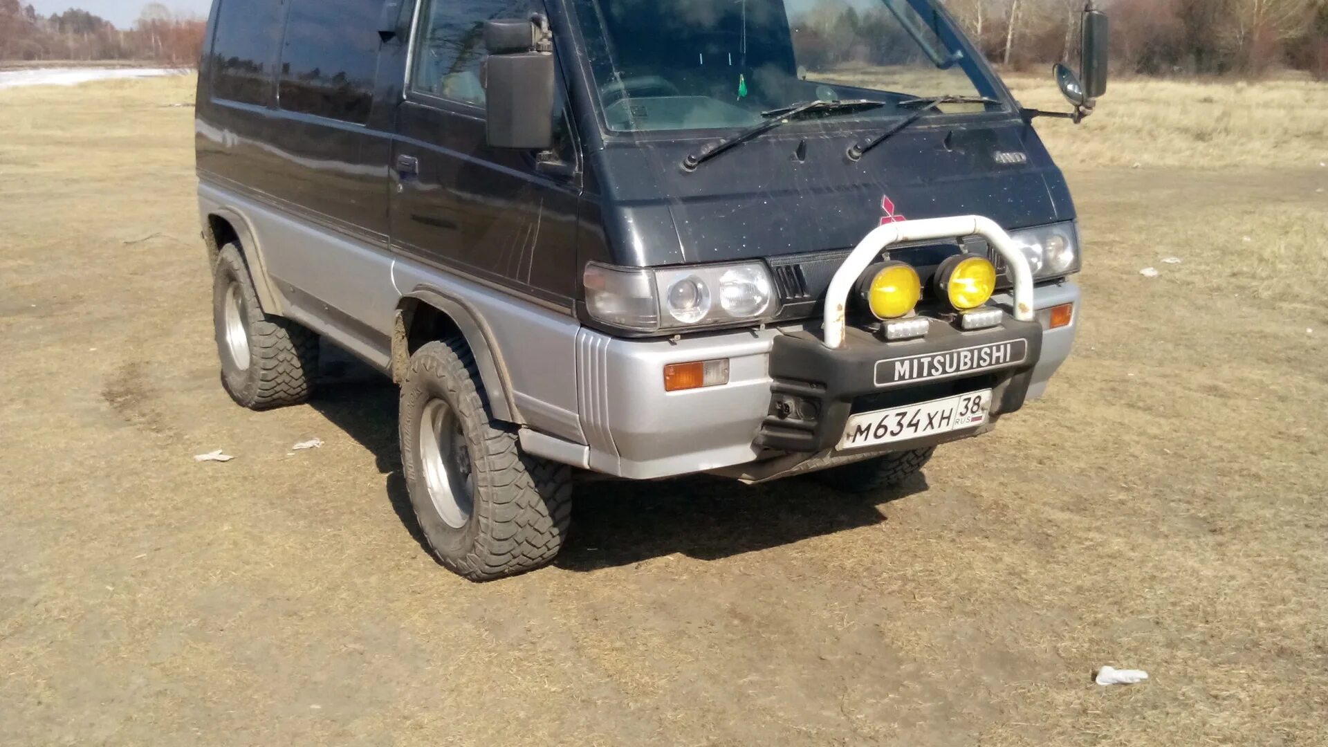 Mitsubishi Delica 35 кузов. Митсубиси Делика л300. Шноркель на Mitsubishi Delica l300. Митсубиси Делика 35w. Дром ру митсубиси