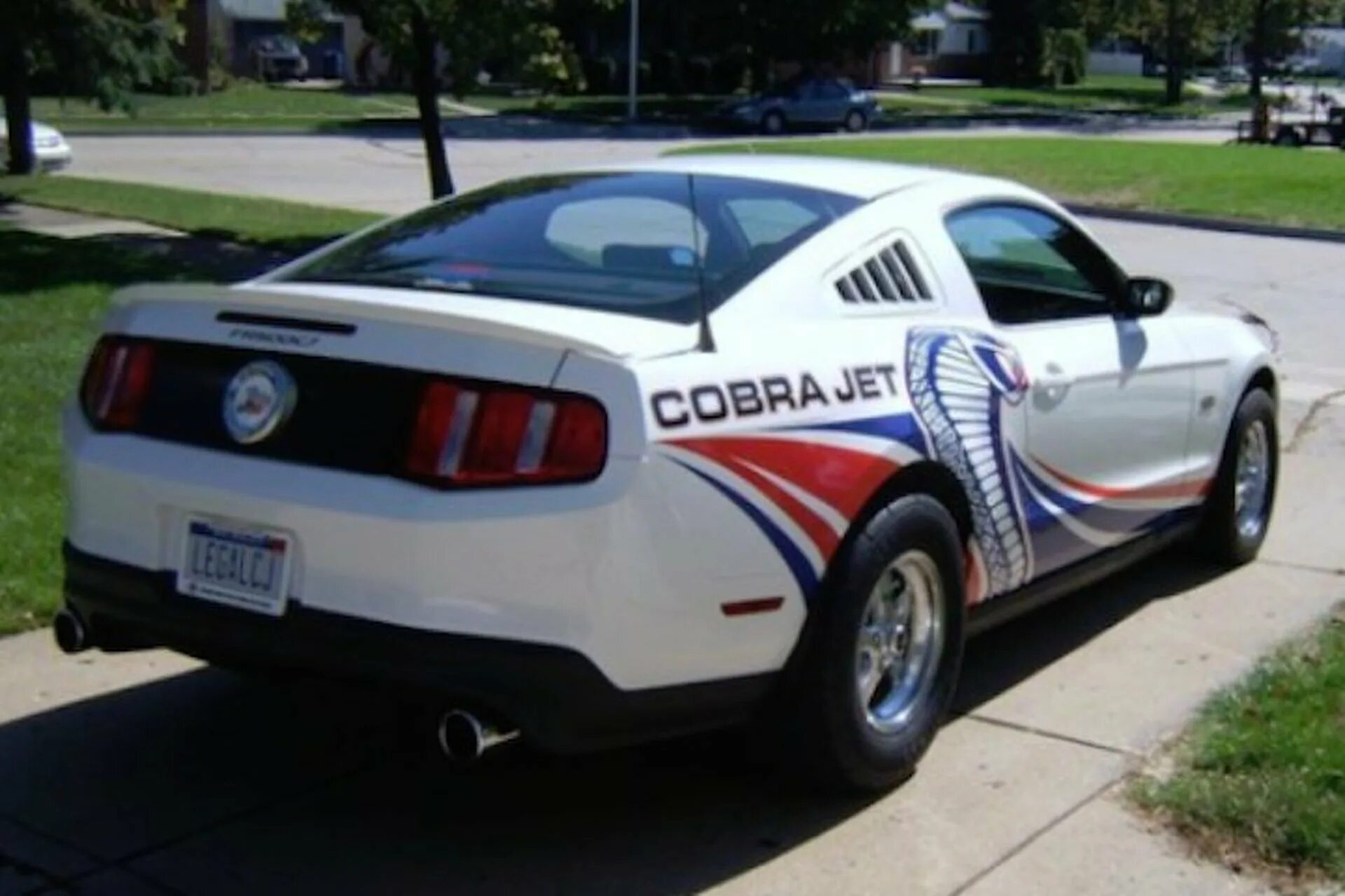 Cobra jet. Ford Mustang Cobra Jet. Форд Мустанг Кобра Джет 1969. Ford Mustang Cobra Jet 2012. Мустанг 2002 Cobra Jet.