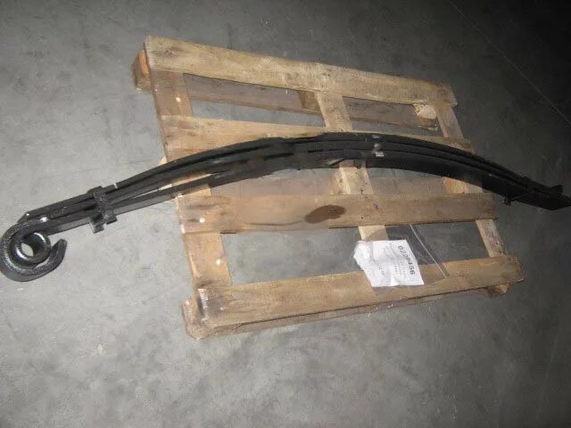 Рессоры передние маз 6430. Рессора передняя маз 6430. Рессора передняя маз 3 листа. Рессоры передние маз 6430. Рессоры передние маз 6430.