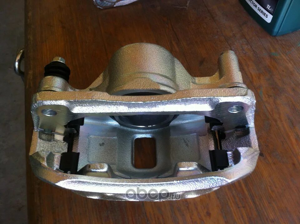 Суппорт тормозной акцент тагаз. Суппорт тормозной хендай акцент. Тормозной суппорт хендай гетц. Суппорт тормозной передний акцент тагаз. Хендай акцент суппорт передний.