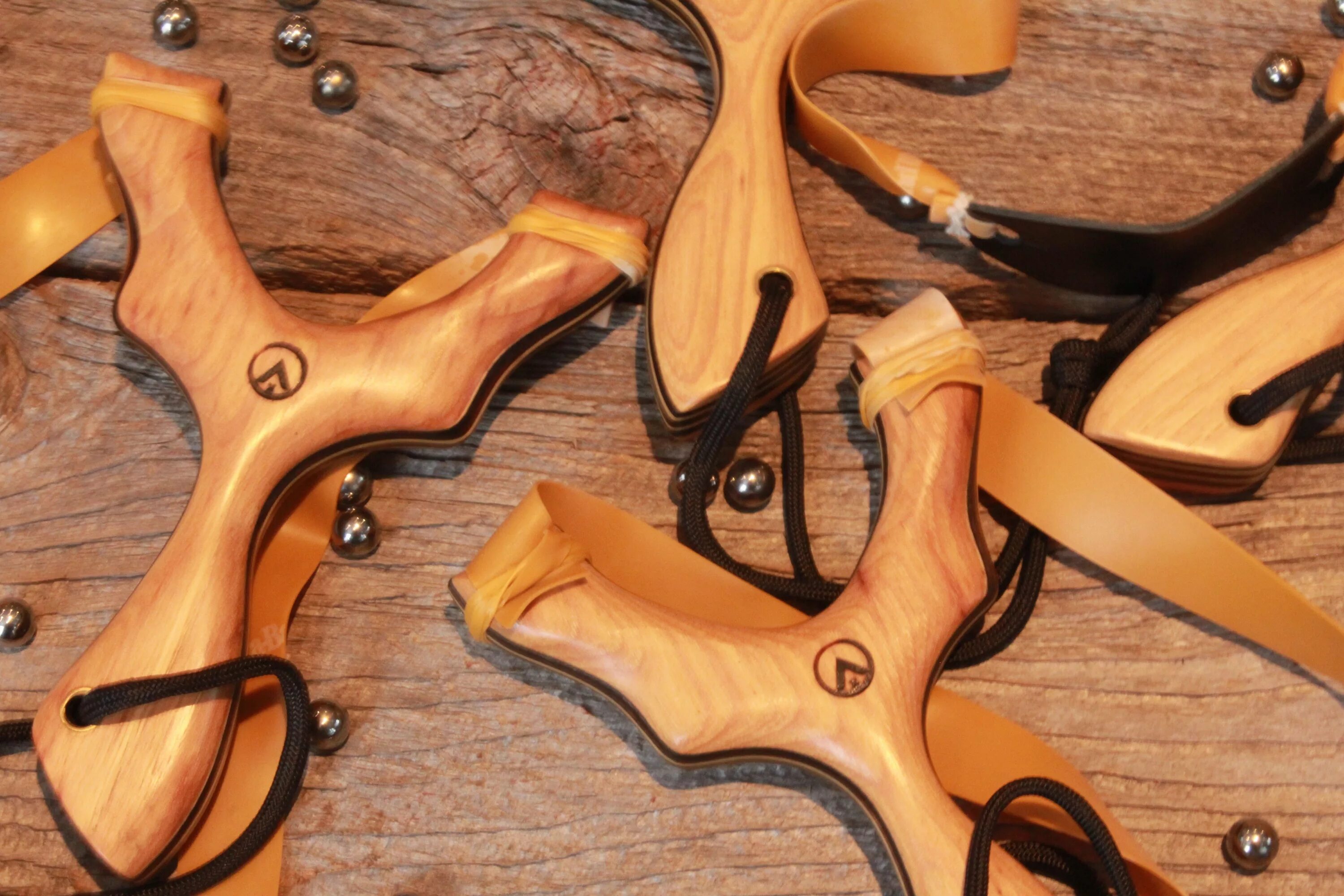 Рогатка старинная. Slingshot ружье рогатка. Slingshot ружье рогатка. Рогатка деревянная. Рогатка коляда.