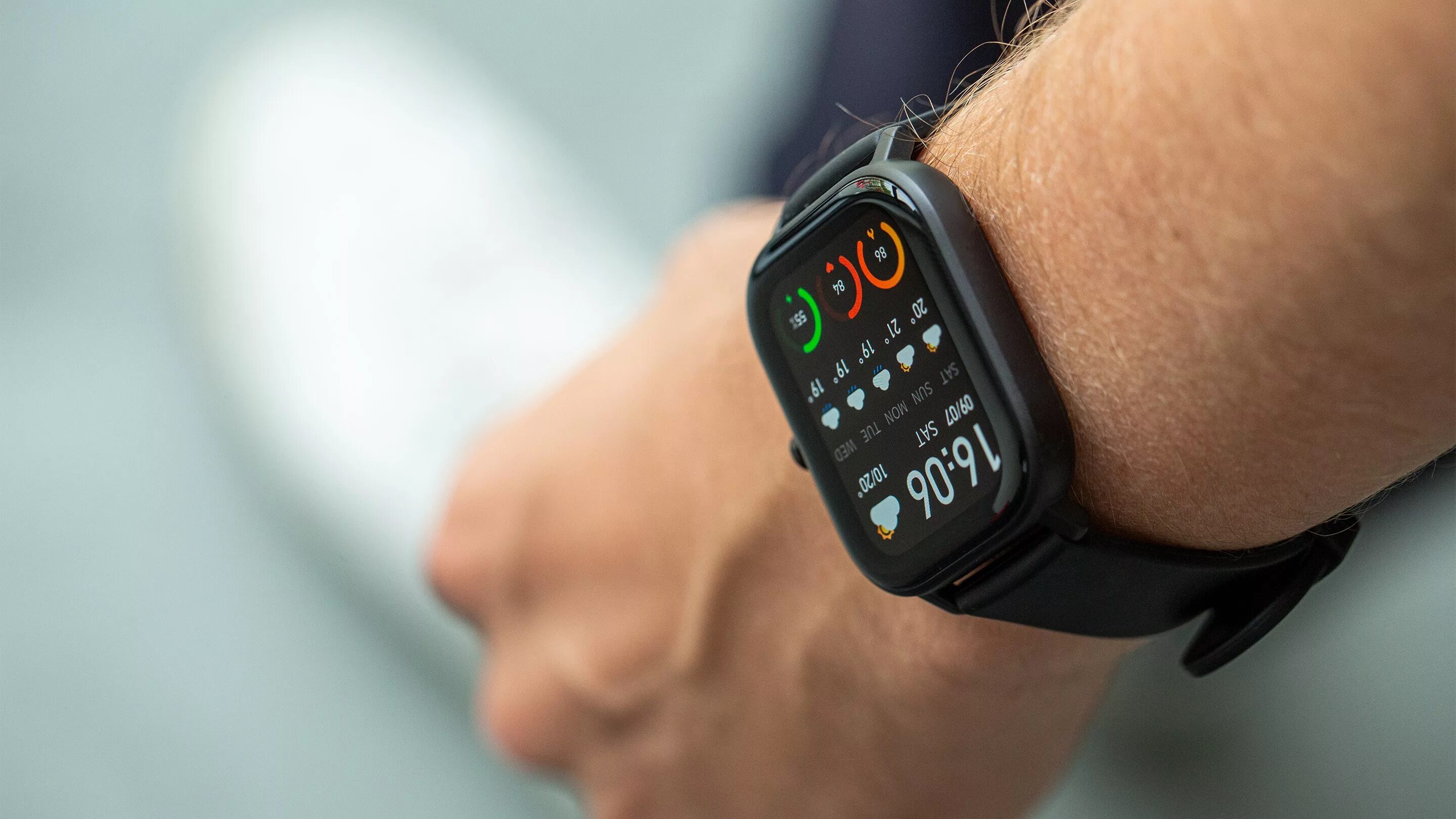 Apple watch xiaomi. Смарт-часы Amazfit GTS. Смарт часы амазфит GTS. Смарт часы амазфит GTS 4. Часы Amazfit GTS 2e.