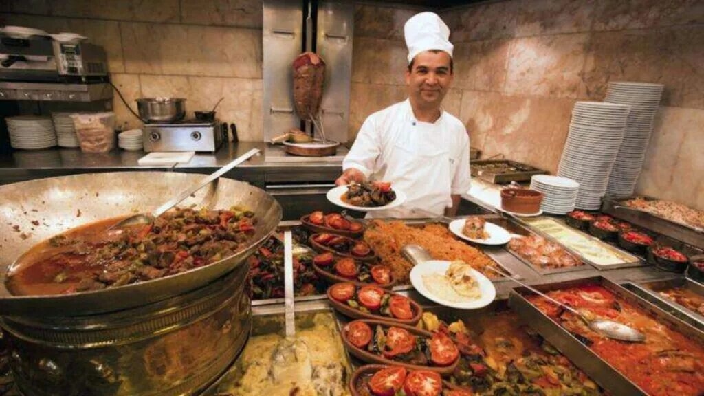 Где поесть в самарканде. Османская кухня. Турецкий ресторан Bcnfy,Ek. Турецкая кухня Истанбул. Турецкий ресторан в Стамбуле.