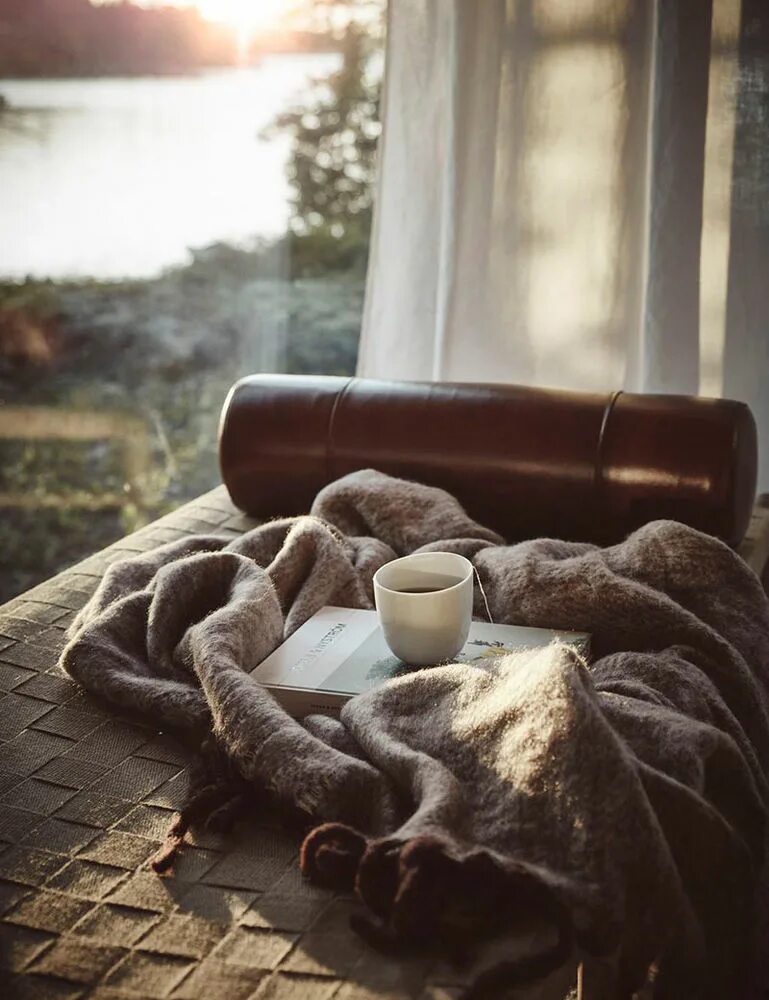 Плед hygge dome. Уют в доме. Уютный интерьер. Хьюгге интерьер. Семейное тепло и уют.