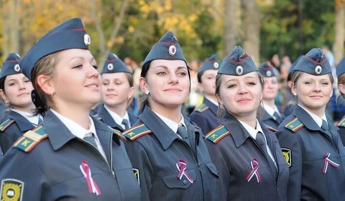 Пойти в полицию после 9 класса