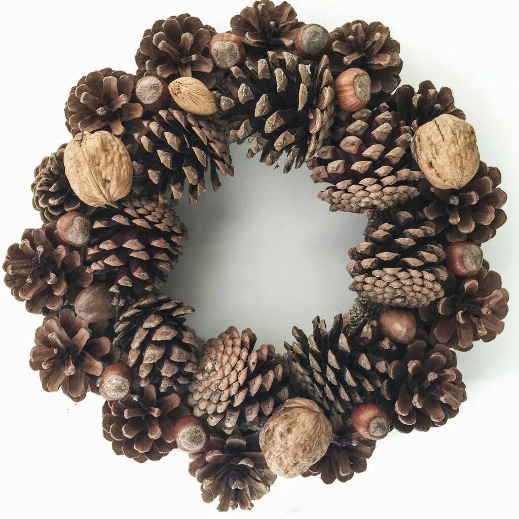 поделка из шишки. поделки из крашеных шишек. поделки без шишек. поделки из шишек. поделка из шишки.