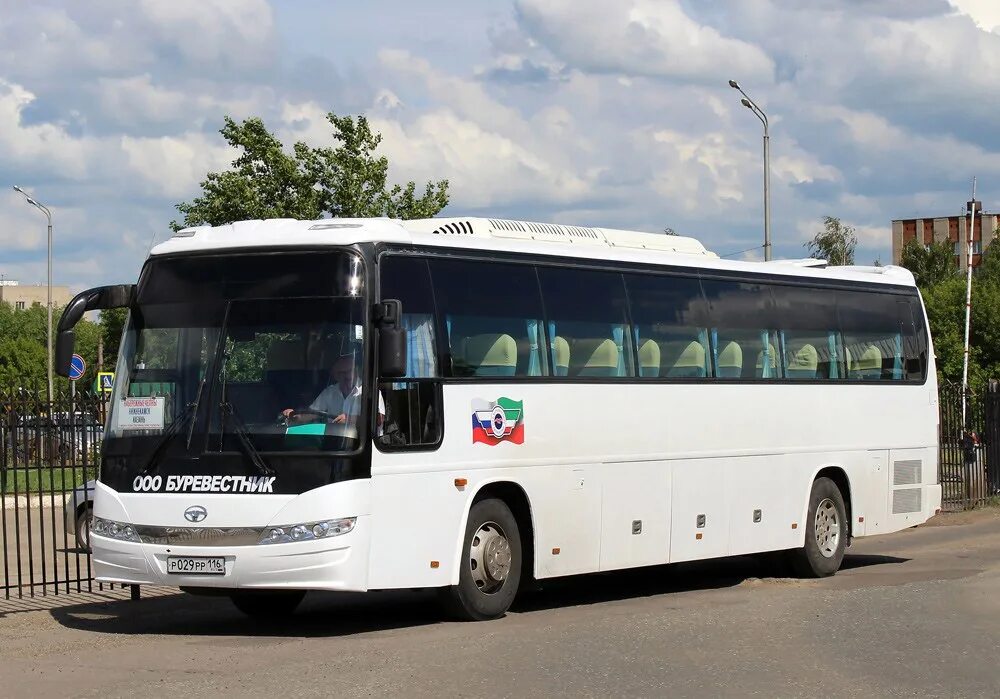 Daewoo bh120. Буревестник автобусы Казань. Автобус Daewoo bh116 (н695не 27).. Автобусы Набережные Челны.