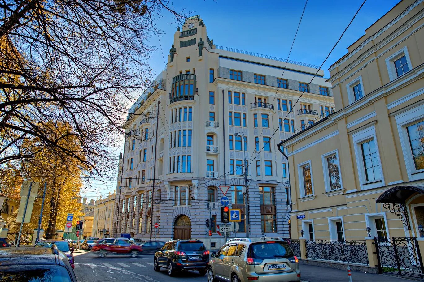 Пречистенка булгаков. Пречистенка 13 Москва. Москва дом дом Пречистенка 13. Доходный дом Якова Рекка. Доходный дом я. а. Рекка (Пречистенка, дом 13).