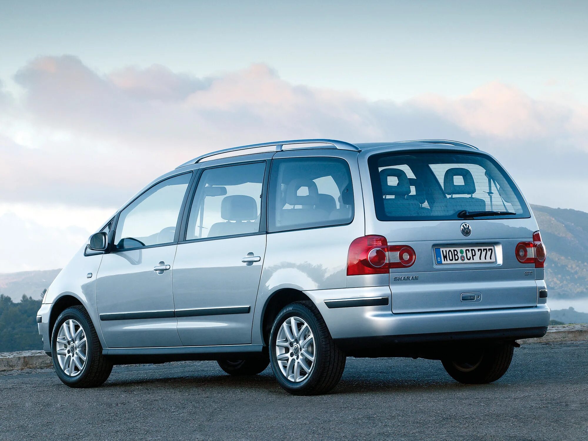 Volkswagen sharan 1 и 9 tdi. Фольксваген Шаран. Volkswagen Sharan i. Шаран Фольксваген 7m. Фольксваген Шаран 2005.