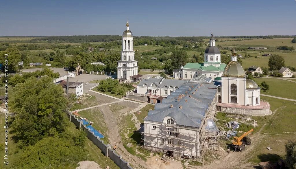 Спас клыково. Спаса Нерукотворного пустынь Клыково. Клыково Калужская область монастырь. Храм в Клыково Калужской области. Клыково Калужская область монастырь Спаса Нерукотворного.