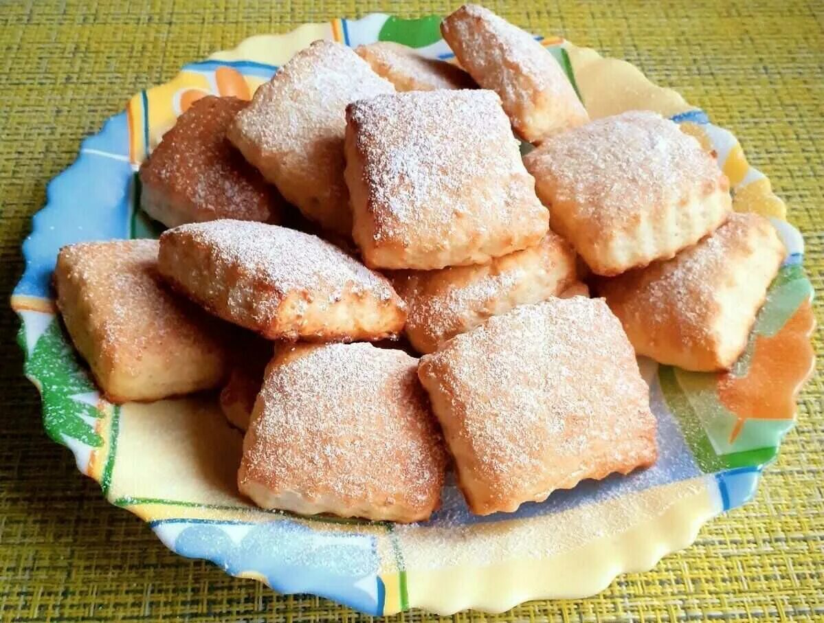 Рецепт вкусного творожного печенья в духовке. Творожное печенье Катрин Бауэр. Печенье из творога. Творожное печенье с творогом. Нежные творожные печенья.