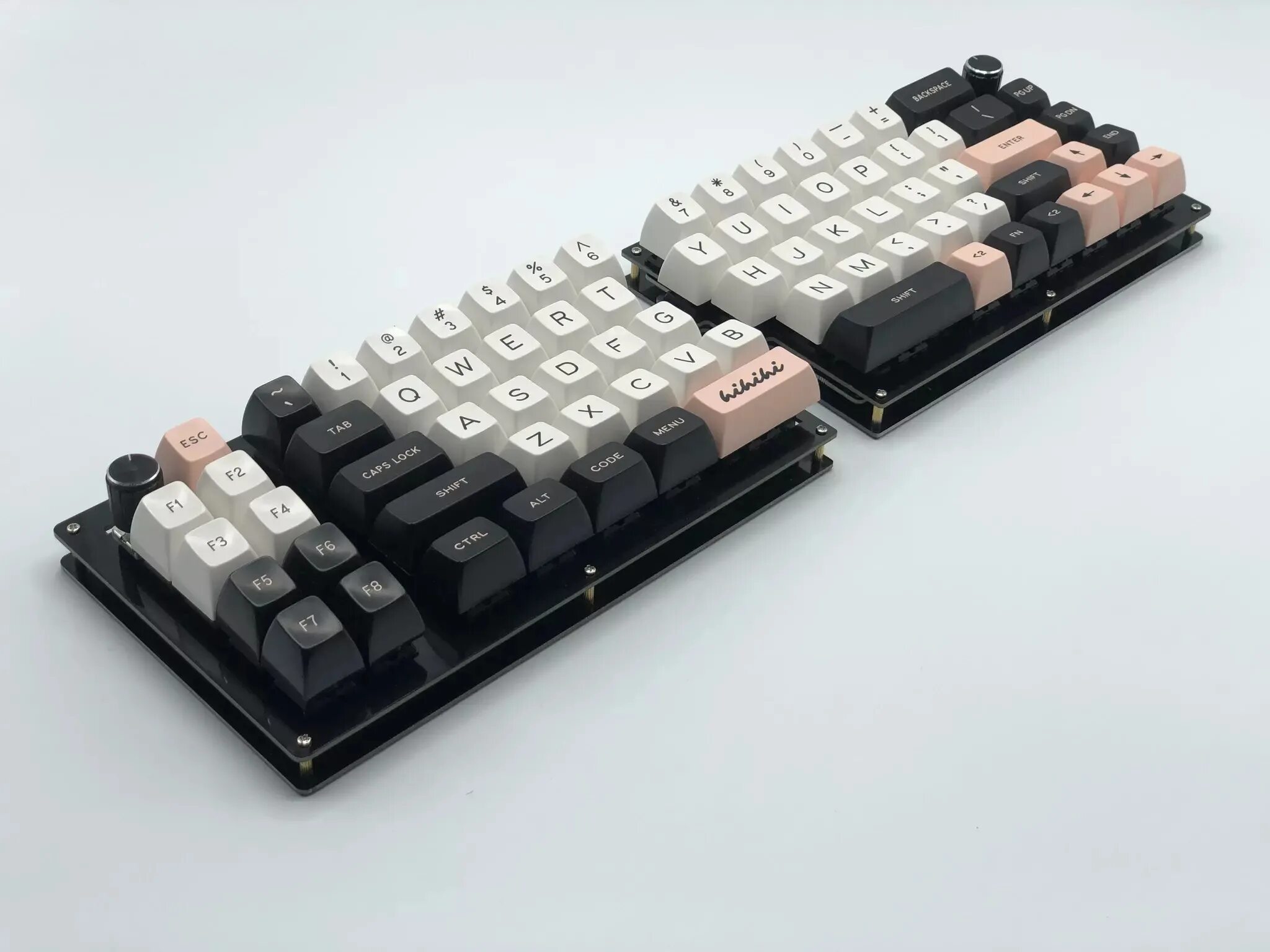Сплит клавиатура. 65 клавиатура. split mechanical keyboard. ортогональная сплит клавиатура.