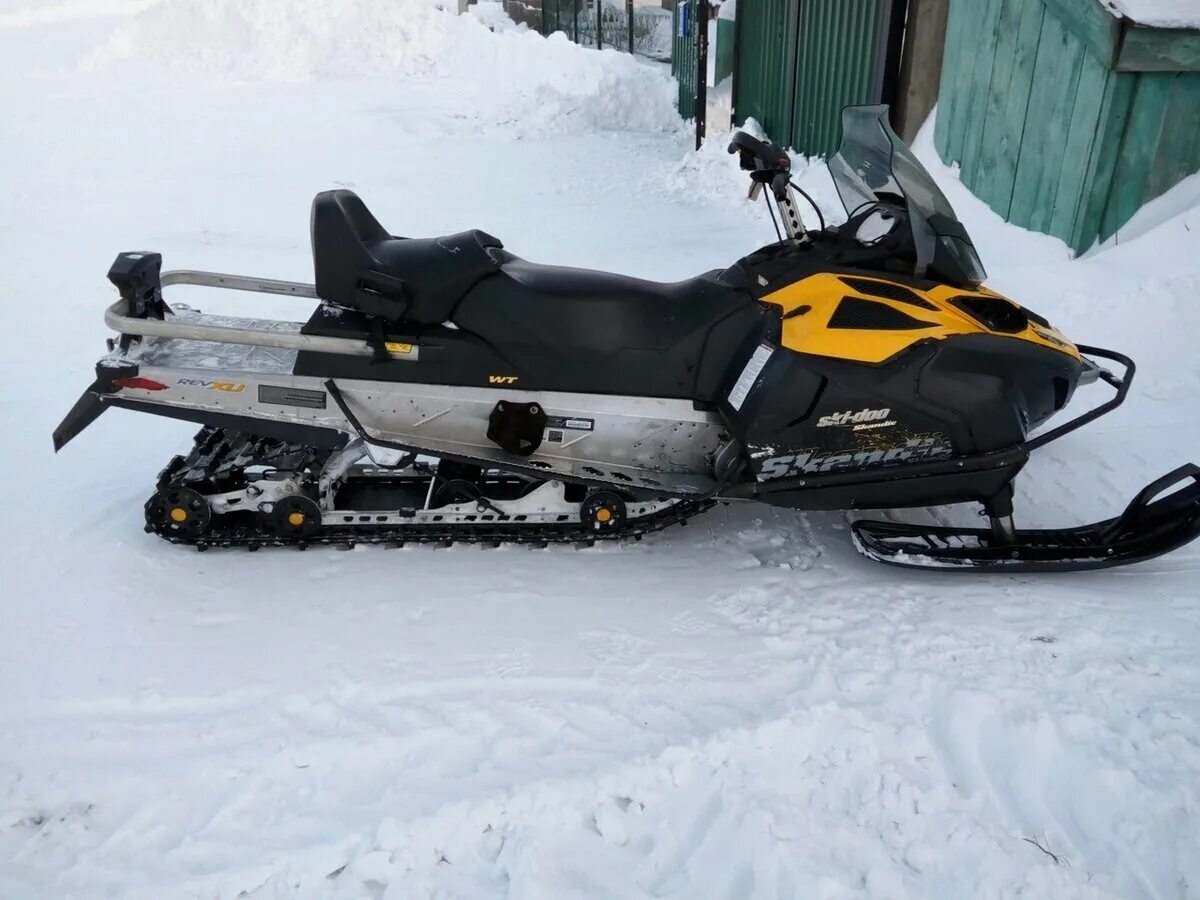 Брп снегоходы брп 550 купить. Ski Doo Skandic 550. Ski Doo Skandic 550 2012. BRP Ski-Doo Skandic 550. Снегоход BRP Скандик 550.