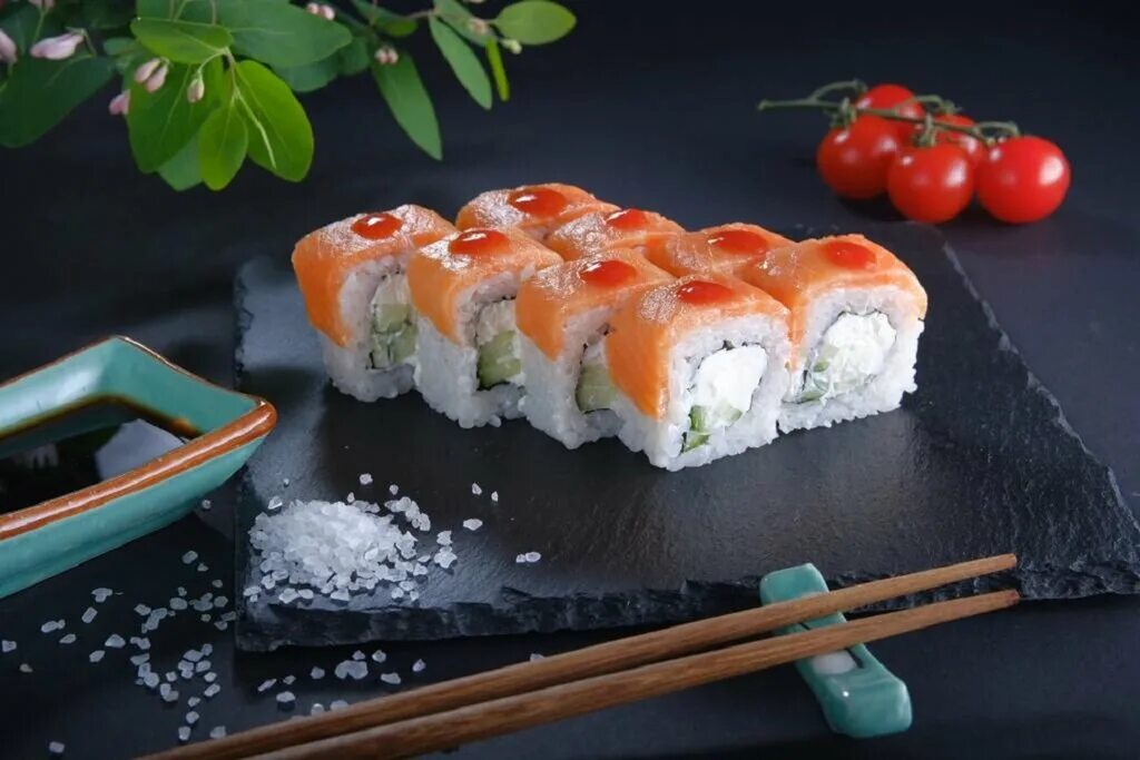 Сан суши сендо. Sushi San Красноярск. Суши бар Сан суши. Суши Фила.