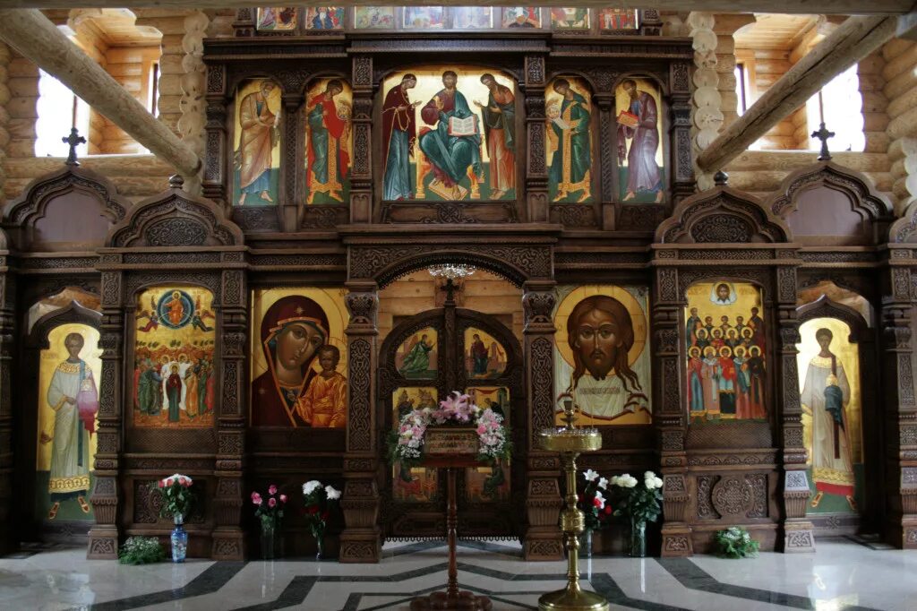 Храм на березовой роще. Храм вознесения господня воронеж. вознесенский храм воронеж. церковь вознесения господня иконостас. вознесенский собор новосибирск иконостас.