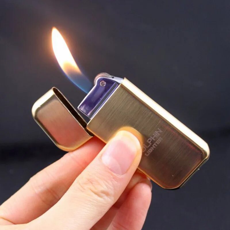 Зажигалки несовершеннолетним. Со скольки лет можно зажигалки. Со скольки лет можно зажигалки. Емкость для газа зажигалки. Одноразовые зажигалки bic.