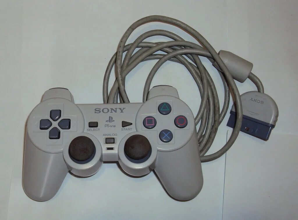 Nintendo sega ps1. Игровая приставка Dendy,Sega, PS 1 Stick Lite. Картриджи для приставок Sony PLAYSTATION 1. SCPH-10142. ПС консоль с картриджами.