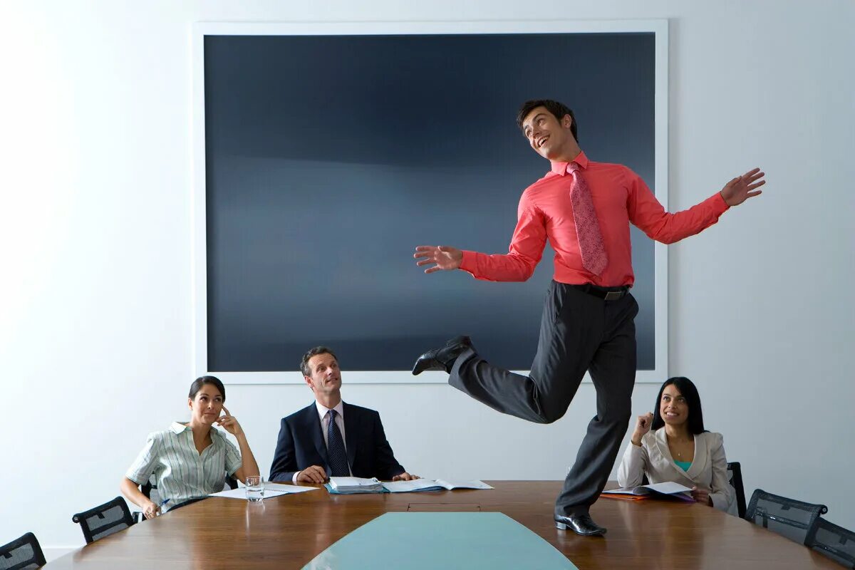 Люди хотят порядка. Образованный человек. Законопослушный гражданин презентация. Презентация на тему законопослушное поведение. Успех в жизни.