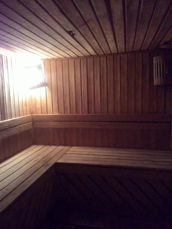Яр бани. Премьер отель городец сауна. Светлый яр сауна. Парилка на 4 человека. Гостиница яр городец.