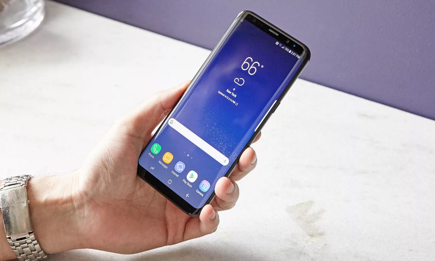 S 8 starlight. Смартфон самсунг с 9 плюс. Самсунг чи 8. Телефон 2018. Samsung Galaxy коробка.