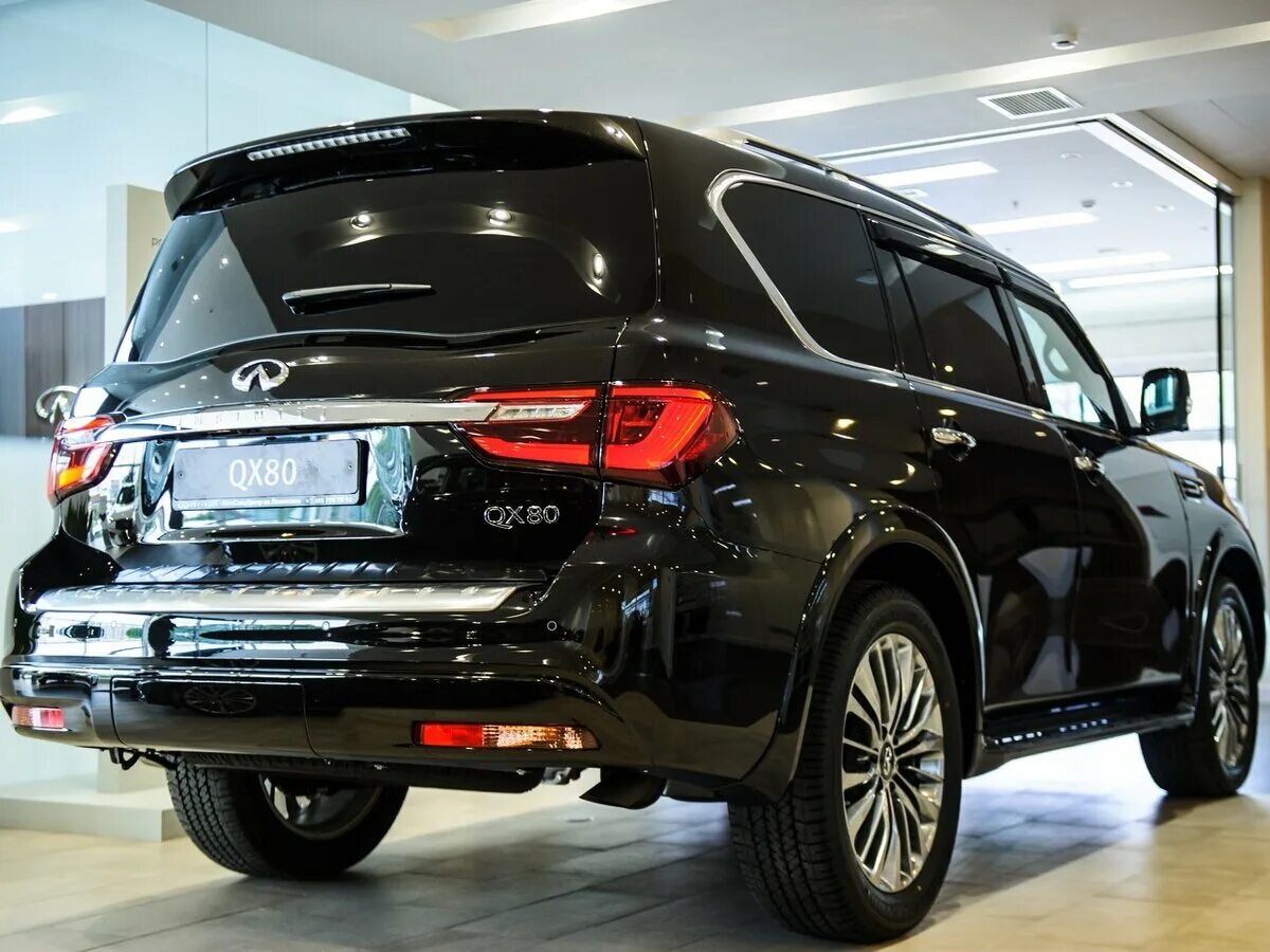 Рестайлинг infiniti qx80. Infiniti qx80. Инфинити ку икс 80. Инфинити qx80 2015. Обвес на инфинити qx80 2020.