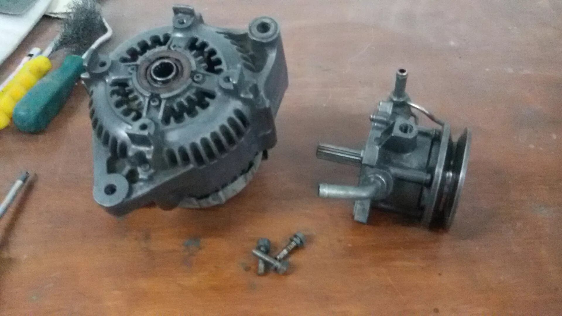 Насос генератора. Электродвигатель 300 киловаттный насосной. Насосный генератор 160. Насос для откачки парового конденсата. Генератор nissan patrol y60.