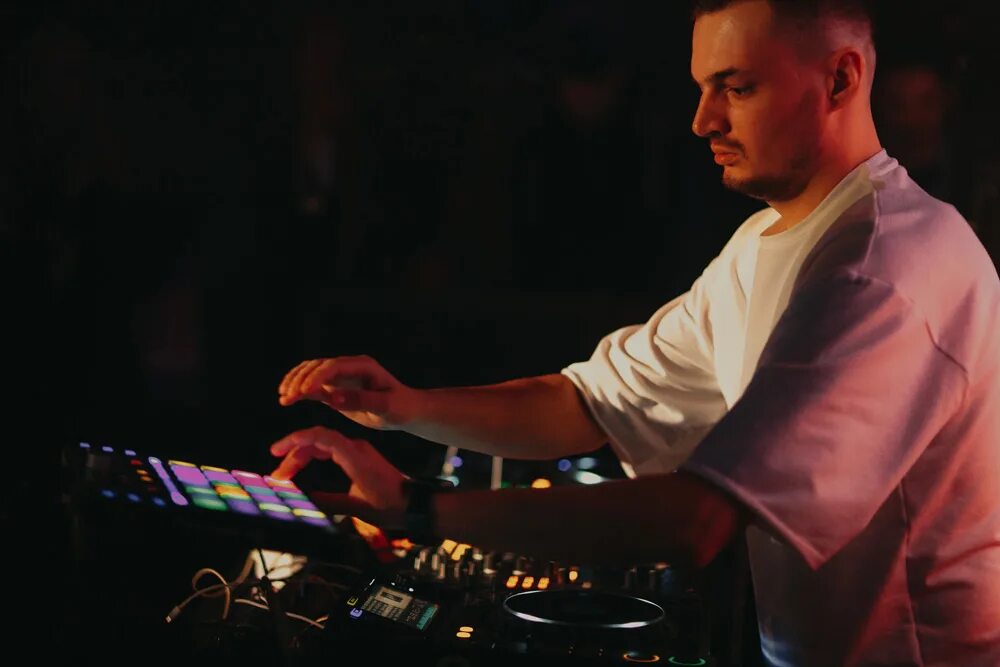 Frost artem shustov remix