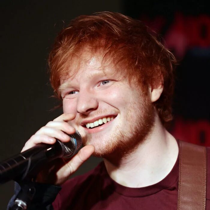 парамор хейли уильямс. кошка с микрофоном. рыжий поет бы би ай. рыжий поет песню. группа чили солистка.