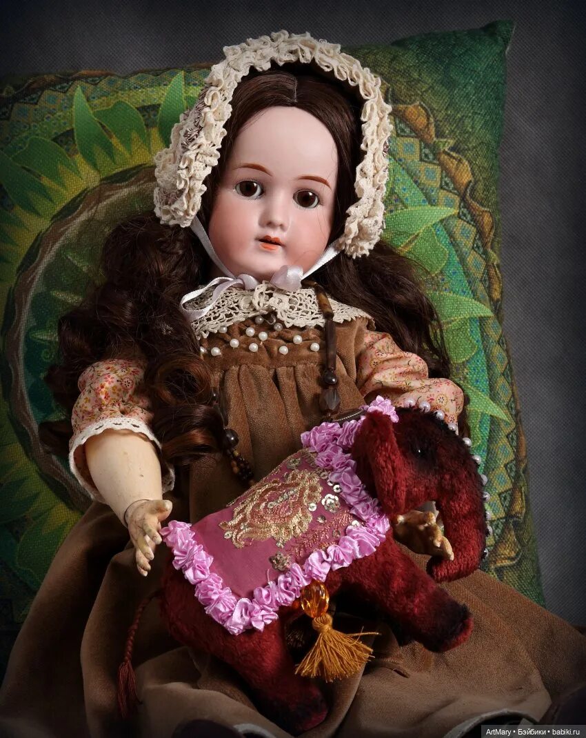 Старая куколка. Кукла антикварная Goebel b6. Коллекционная фарфоровая кукла Анны Беллеццы.. Hayllien William куклы.