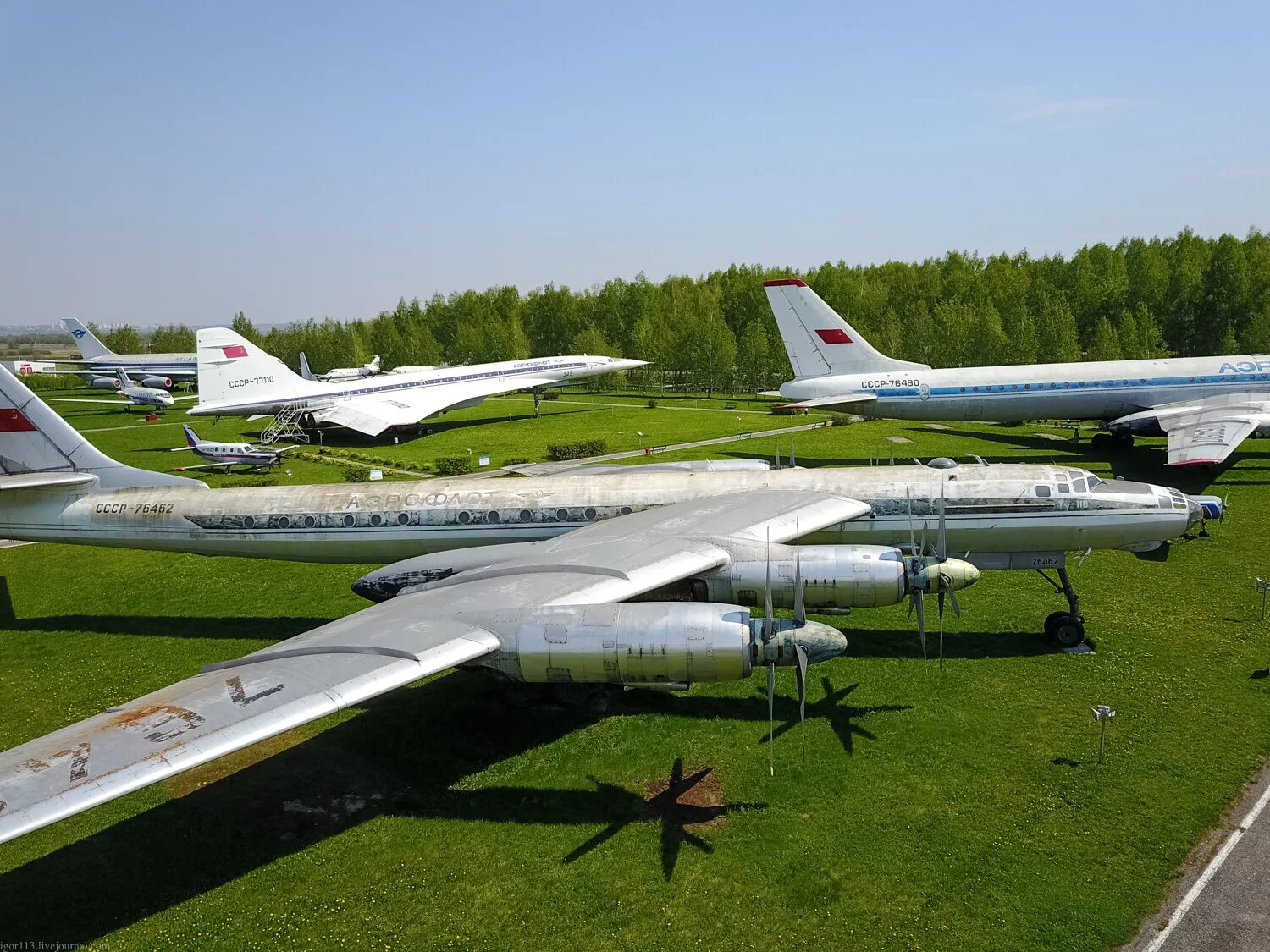 Гражданской авиации отзывы. Ту-116 (ту-114д). Ту-95 Ульяновск. Ту 116. Самолет ту-116.