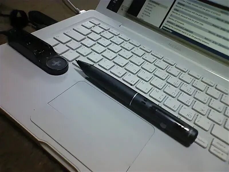 Черная ручка плохо пишет. Плохая ручка. Обычная ручка плохая. Худшая ручка. Самая плохая ручка фото.