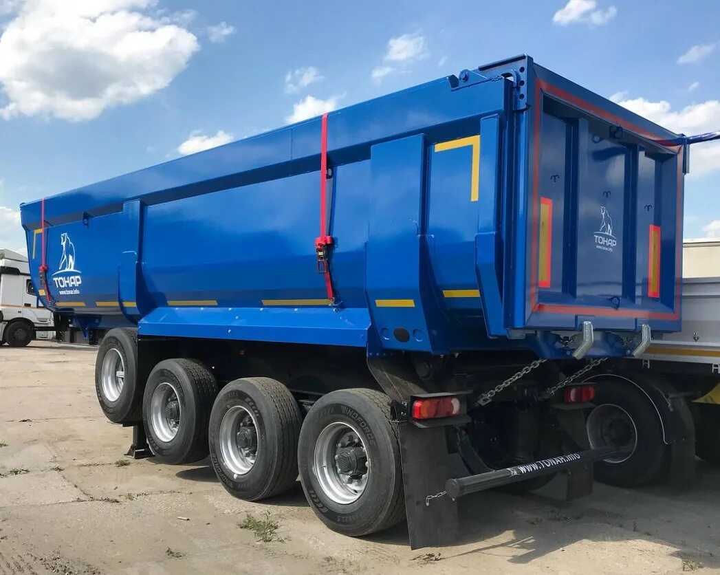 Тонар полуприцеп 28 кубов. Прицеп тонар 95892. Вольво самосвал 8х4. Тонар хова 30 куб. Аренда тонаров.