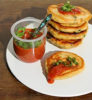 Оладушки с колбасой и сыром