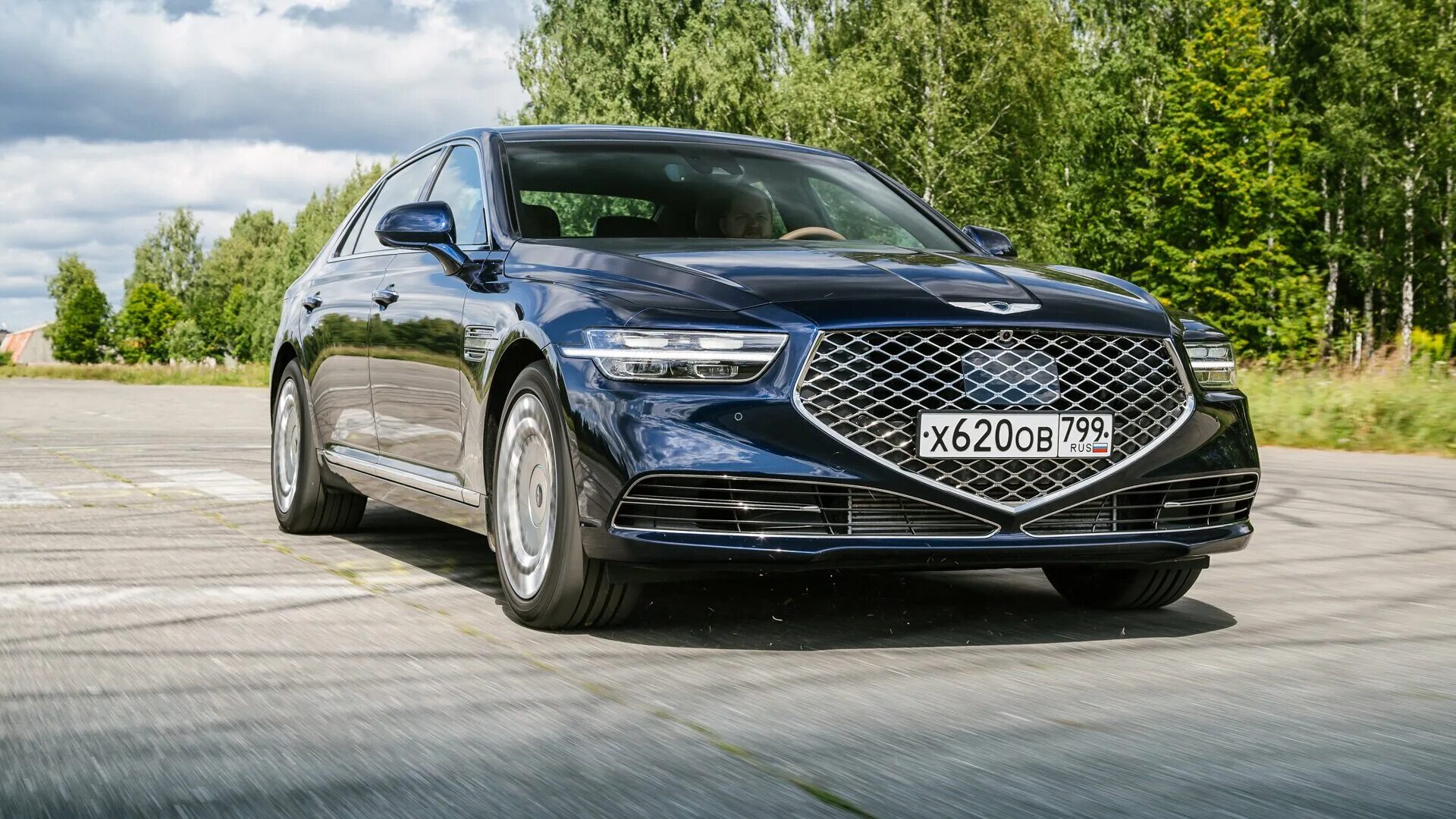 Хёндай дженезис 2015г. Genesis седан g80 2017. Hyundai genesis g90 2020. Генезис g90 2021. Масло моторное lukoil 5w40 3149129 genesis armortech diesel 4л.