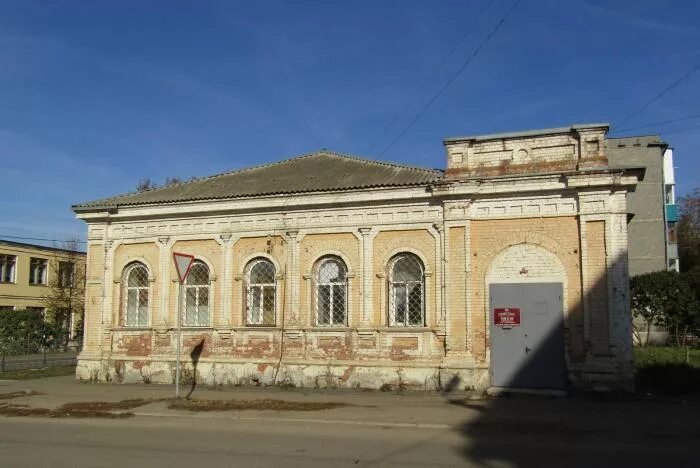 Дома г мценск. Дом купца измайлова мценск. дом леди макбет во мценске. мценск дом жилой ( дом купца шарапова ). купеческий дом мценск.