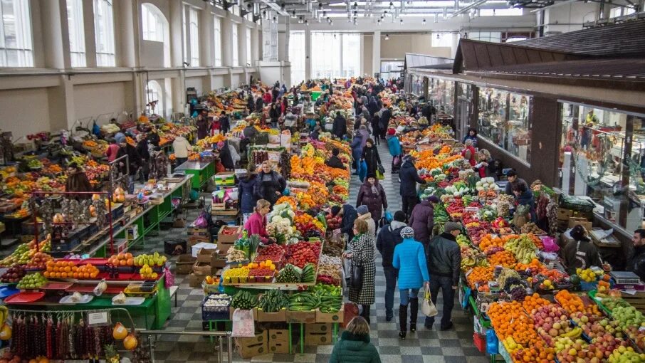 Центральный овощной рынок. Городской рынок камышин. Центральный овощной рынок. Фруктовый рынок витязево. Овощной рынок ялта.