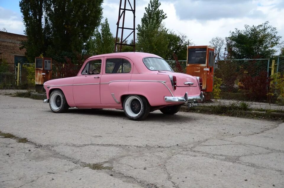 первая фотосесия - Москвич 407, 2 л, 1958 года фотография DRIVE2