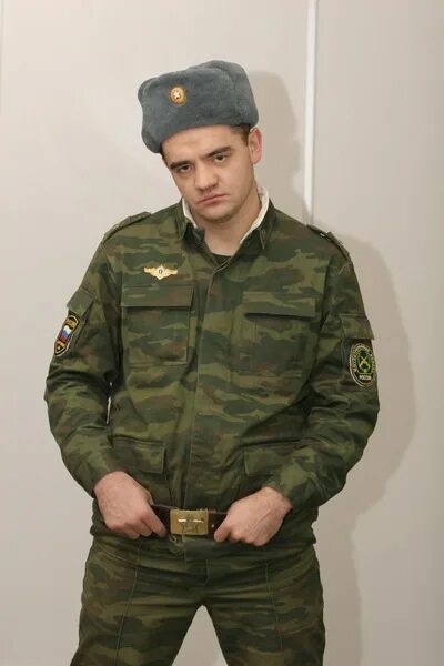 Сержант без. Сержант Фахрутдинов солдаты.