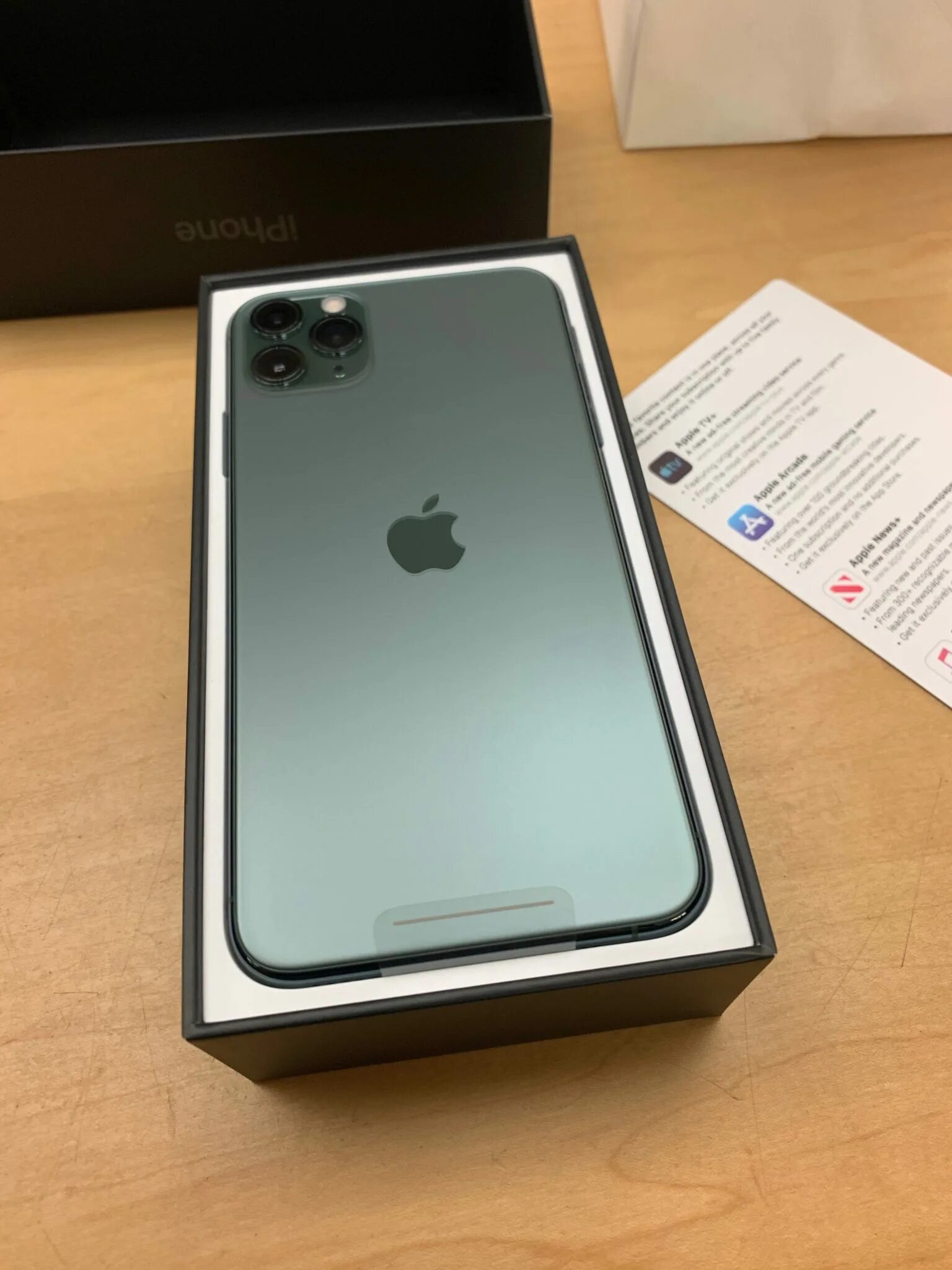 Айфон 11 в домашних условиях. Айфон 11 Промакс. Iphone 11 Pro 64gb Space Gray. Коробка айфон 12 Промакс. Айфон 1 Промакс.