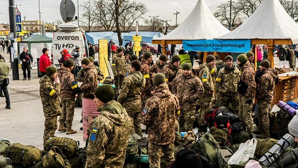 Сколько погибло мобилизованных на украине. Украинские военные. Мобилизация на Украине. Военная мобилизация в Украине. Мобилизованные на Украине.